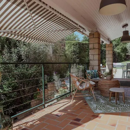 L'abeliano - House With Pool Near Uzs Connaux