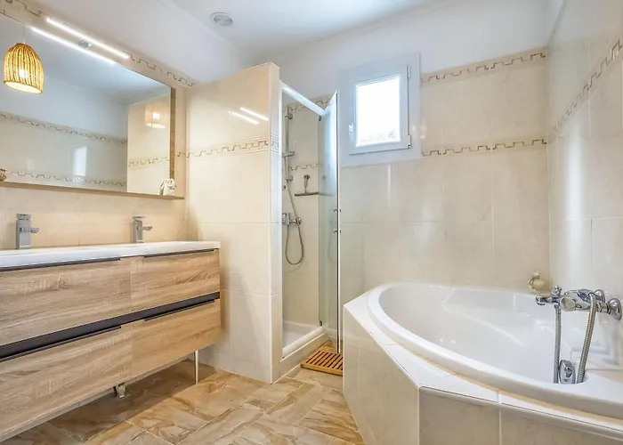 L'abeliano - House With Pool Near Uzes * Connaux