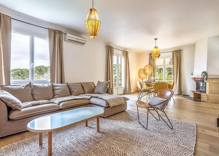 L'abeliano - House With Pool Near Uzes *